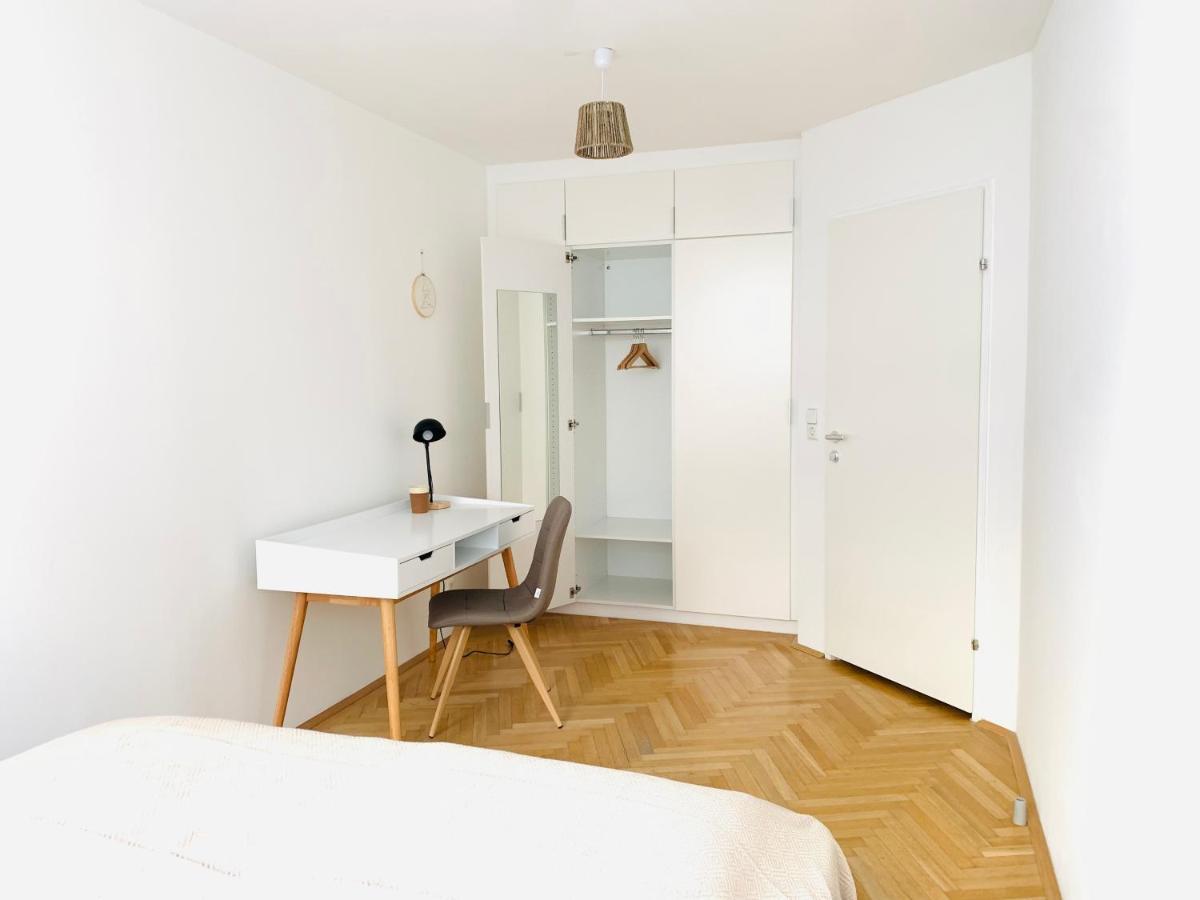 Ruhige Wohnung Im Gasometer Wien *Wifi*U3*Netflix* Exteriör bild